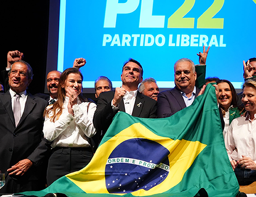 Flávio Bolsonaro desconoce el resultado  y anuncia acciones legales para anular los comicios